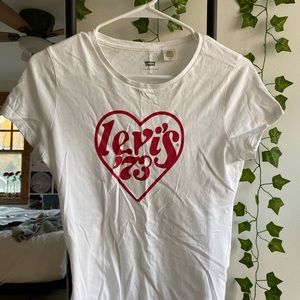 Levi t-shirt